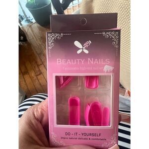 Beauty Nails Pink Do-It-Yourself Press-On Nails
